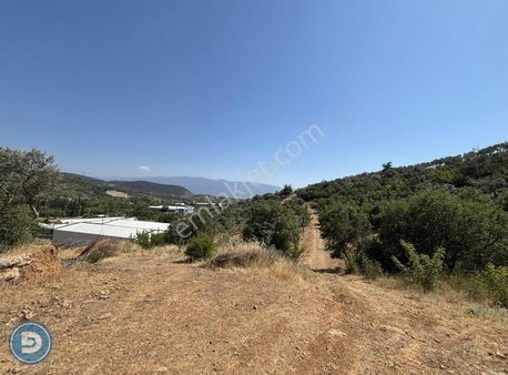 Dost Emlaktan Satılık Villa İmarlı Arsa İçinde 263m2 Arsa