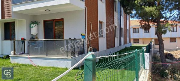 İzmir Foça Yenibağarası Site'de Satılık 2+1 Daire