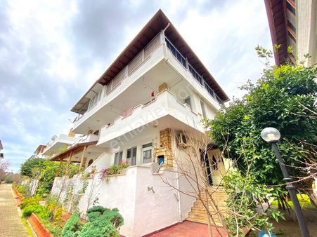 Yükselden Gürede Tam Bağımsız Havuzlu Ultra Lüx 4+1 Villa Fırsat