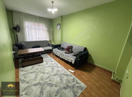 M.akif Mahallesi Merkezi Konumda 2+1