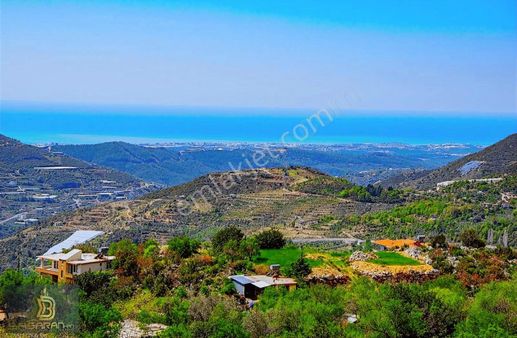 Alanya Yenice Mah Deniz Manzarzaralı 1.221 M2 Arazi