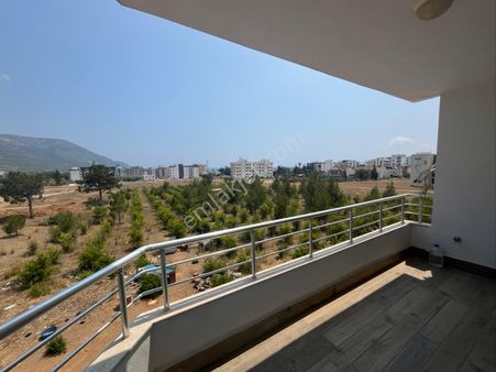 Yeşilovacıkta Satılık Geniş 2+1 Daire