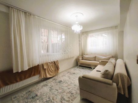 Hakaydın 2'den Sultangazi'de 2+1 100m² Satılık Bahçe Katı Daire