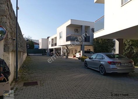 Göl Manzaralı Satılık Villa...