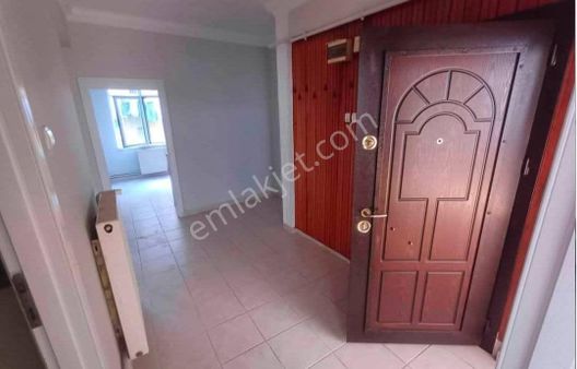 Samsun İlkadım Hürriyet Mahallesi'nde Şehir Merkezinde 3+1 Kiralık Daire