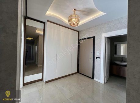 Konum'dan Karataşta Lüks Nezih Site İçerisinde 3+1 Kiralık Daire