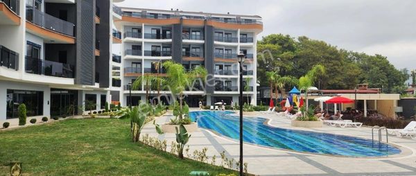 Oba'da Site İçersinde 2+1 Havuzlu Satılık Daire