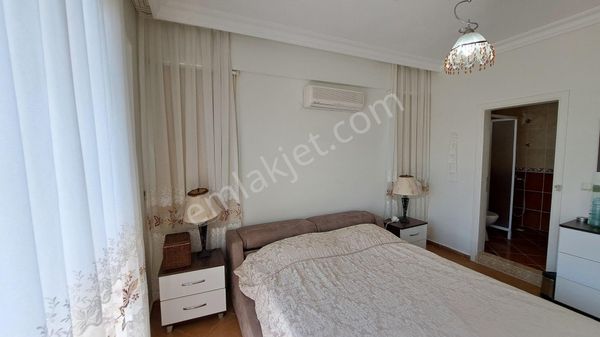 Fethiye Foça'da Eşyalı Satılık Müstakil Havuzlu 4+1 İkiz Villa