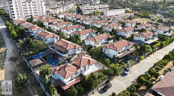 Harun Reşit Polat'tan Sitenin En Ferah Villası