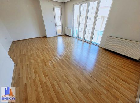 Metroya Yürüme Mesafesinde Arakat Daire