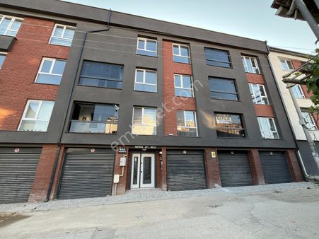 Century 21 Vizyon'dan Çamlıca Mahallesinde Satılık 3+1 Daire