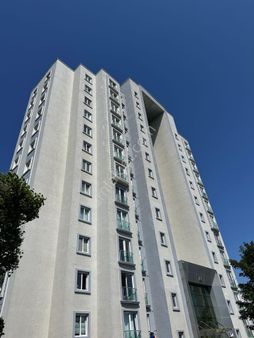 Harika Deniz Ve Göl Manzaralı Tepecik Kiptaş`ta 2+1 Acil Satılık