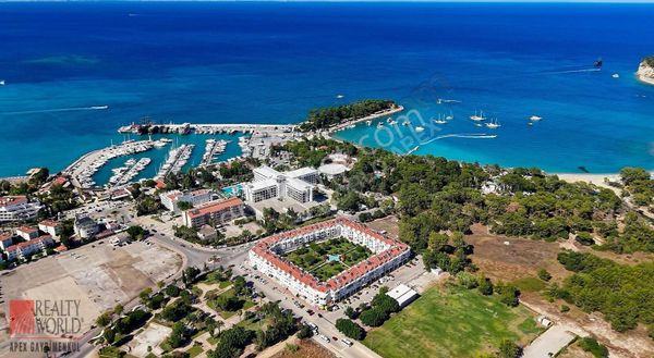 Kemer Merkez Ayışığı Koyuna Yürüme 3 Dk. 180 M2 4+1 Dubleks!