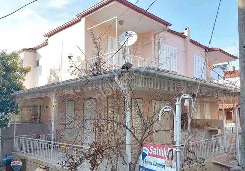 Kuşadası Denız Tur Sıtesınde, Denıze Sadece 350 M Mesafede...