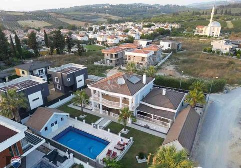 Soğucakta 1115 M2 Arsa Alanına Sahıp Müstakıl Vılla E.k.