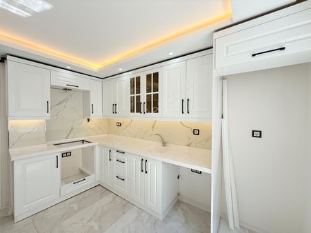 Emlak Center'dan Mutlu Mah Satılık 2+1 Ara Kat Daire