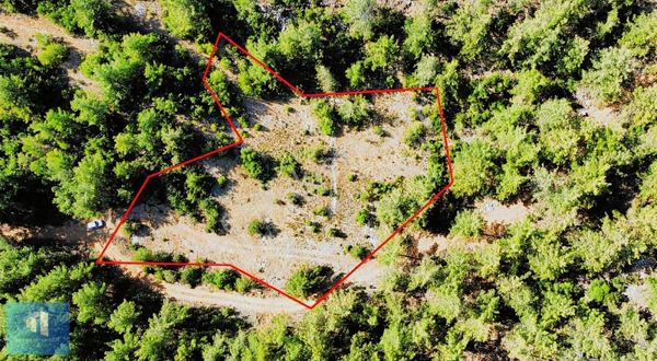 Sky'dan Akbük'e Komşu Kıran'da Yolu Açık Satılık 2.5 Dönüm Arazi