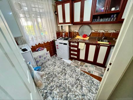 Bahçelievler Hürriyet Mah. Ön Cephe Satılık Yüksek Giriş 2+1