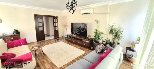 Kuşkavağı Mahallesinde Denize Yürüme Mesafesinde 4 +2 Dubleks