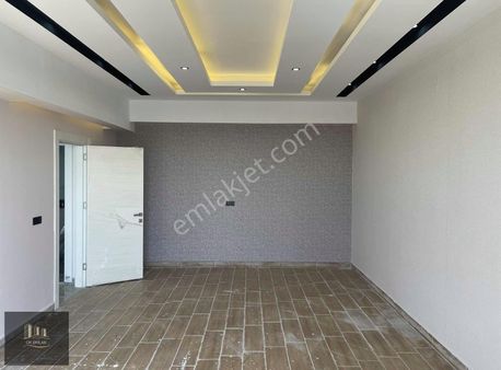 Ok Emlaktan Devlet Hastanesi Karşısı Acil Satılık Lüks 2+1 Ofis