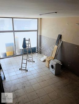 İkitelli Osb De Kiralık 120 M2 İşyeri Depo