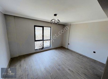 Ankara Eryaman Satılık 4+1 Geniş Daire 205 M2