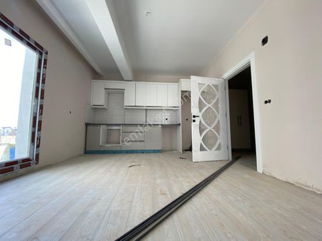 House’dan Atatürk Cd. Üzerinde Satılık Daire