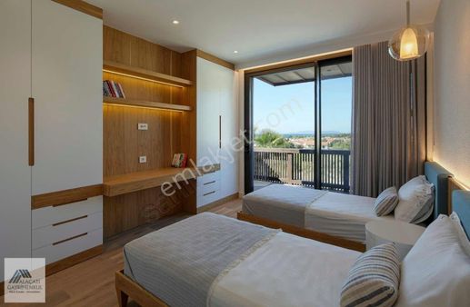 Alaçatı Gayrimenkulden Ilıca Ultra Lux 4+1 Villa