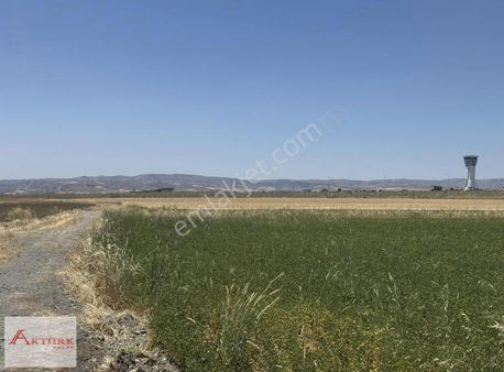 /*aktürk Emlaktan*\havaalanına Sınır 4.500m2 Tektapu Fırsat