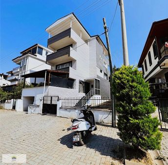 Ycs Den Güzelçamlı Merkez De 6+1 Müstakil Ev