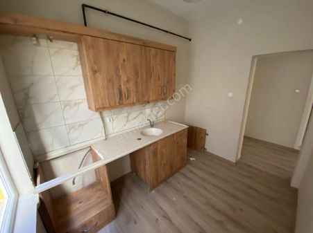 Lider Gayrimenkul'den İstasyon Mh. 2+0 İçi Full Yapılı Kiralık Daireler