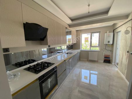 Yenikent Mustafa Kemal Mah 2+1 Full Yapılı Bağımsız Ebeveyn Banyolu Satılık Daire