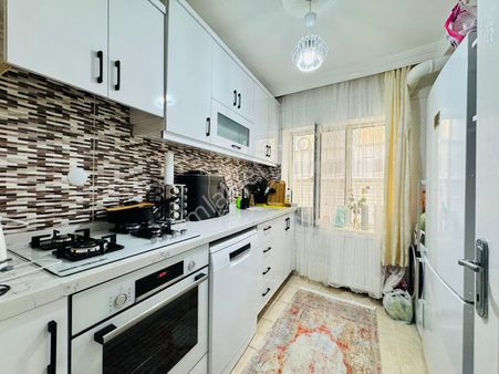 Şafaktepe'de Merkezi Konumda Giriş Kat 3+1 Satılık Daire !!!