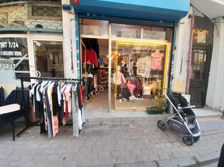 Kocamustafapaşa Sebzeci Sok 15 Mt Satılık Dükkan Magaza