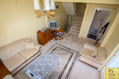 Bandırma Edincik Mahallesinde 4+1,200m² Site İçerisinde,triplex Satılık Villa