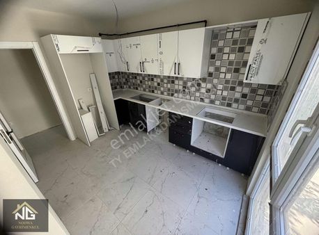 Tuzla İstasyonda Site İçi Cadde Cepheli Sıfır 3+1 Satılık Daire