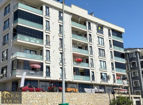 Hacıyusuflar Mahallesinde Deniz Manzaralı 3+1 Satılık Daire