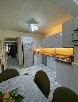 60.yıl Bir Dünya Avm Civarinda 3 Oturumlu Mustakil Bina