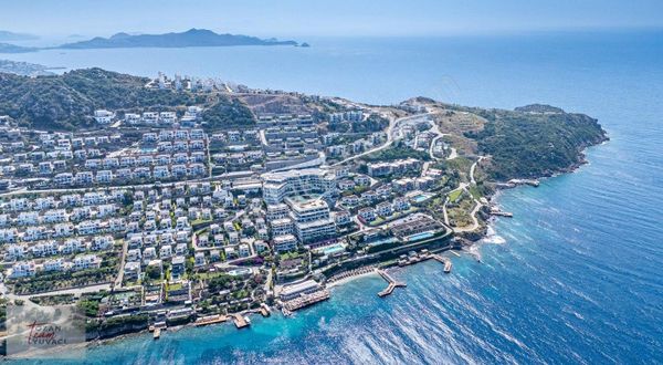 Bodrum Gündoğan Satılık Deniz Manzaralı 4+1 Havuzlu Villa