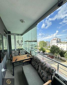 Gold Cıty'den Site İçerisinde 1+1 60 M2 Eşyasız Satılık Daire