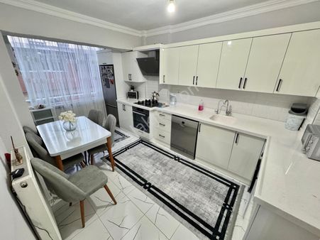 Evim-nur'dan Yenidoğan Mh 2+1 3.kat Cadde Üzerinde Fırsat Daire