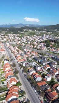 Urla Kalabakta Deniz Manzaralı Merkezi Konumda Villa İmarlı Satılık Arsa