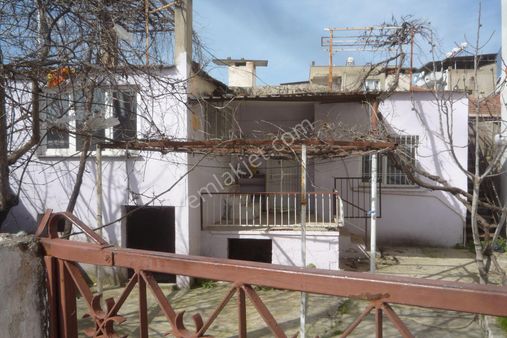 İzmir Torbalı Gold Emlaktan Satılık Mustakil Bahçeli Ev