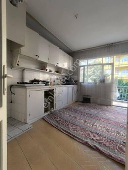 Turgutlu Satılık Yıldırım Mah 130m2 3+1 1. Kat 3 Balkonlu Sobalı Daire