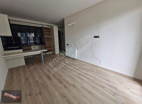Emlak Z 'den 乂 Üniversite Cad. 乂 Merkezi Konum乂1+1 Satılık Daire