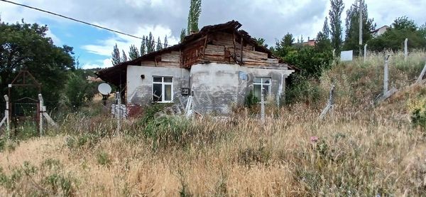 Vatan Emlakdan Ilıca Kaplıcalarında Hamamlara Yakın Satılık Bina Veya Arsa