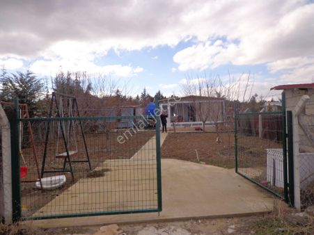 Gölgaşı Karşıyakada 250 M2 Ev Yapılı Bahçe