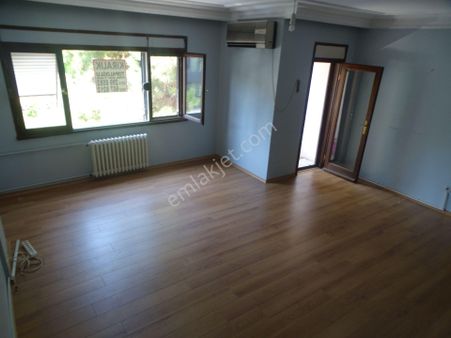 Fulya Akın Özyuvam Sitesinde 4+1 Gömme Dolaplı Beyaz Eşyalı