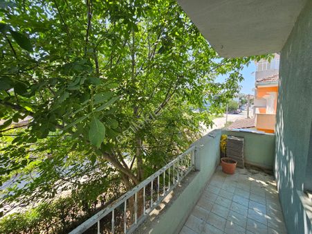 Alp Yapı Emlak´tan Satılık Gönen Kurtuluşta Ara Kat Daire