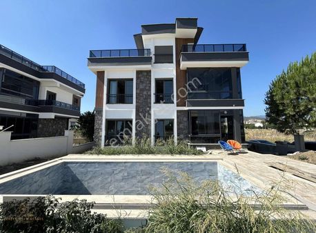 Balıkesir Edremitte Sıfır Mükemmel Konumda Satılık Villa